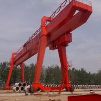 鎮(zhèn)江門式起重機(jī)。龍門吊