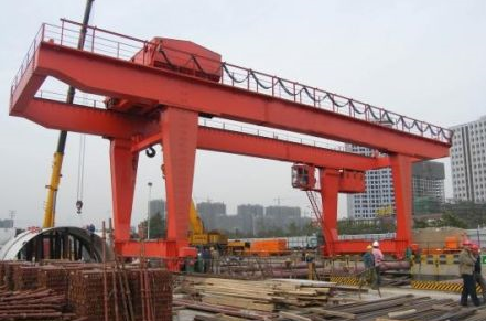 成都U型雙主梁門式起重機廠家