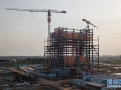 海口：江東新區(qū)CBD地標(biāo)項目鋼結(jié)構(gòu)封頂